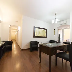 ** Pensión Lewisrooms Domo Italia